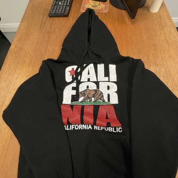 A.M.S. Men's Sweatshirt/Hoodie - Black - California - Size M - GUC - Picture 2 of 7